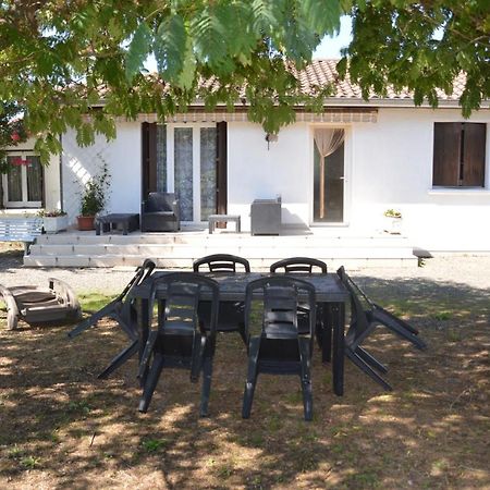 Villa Aux Pieds Des Pyrenees Azereix Extérieur photo